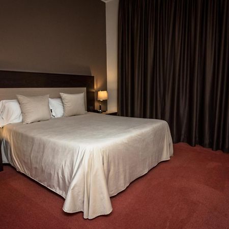 Hotel Don Camillo Брешелло Экстерьер фото